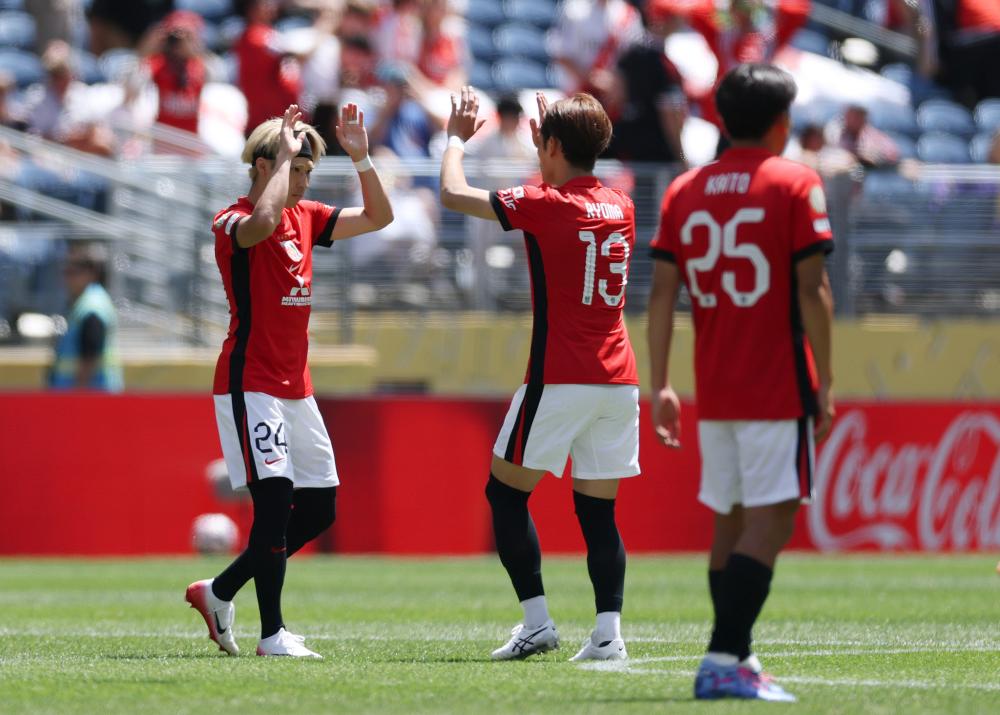 中国男子冰壶队米兰冬奥会资格赛5-2战胜菲律宾，豪取三连胜